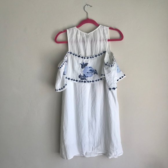 MIAMI / White & Blue Floral Open Shoulder Dress - Picture 6 of 8